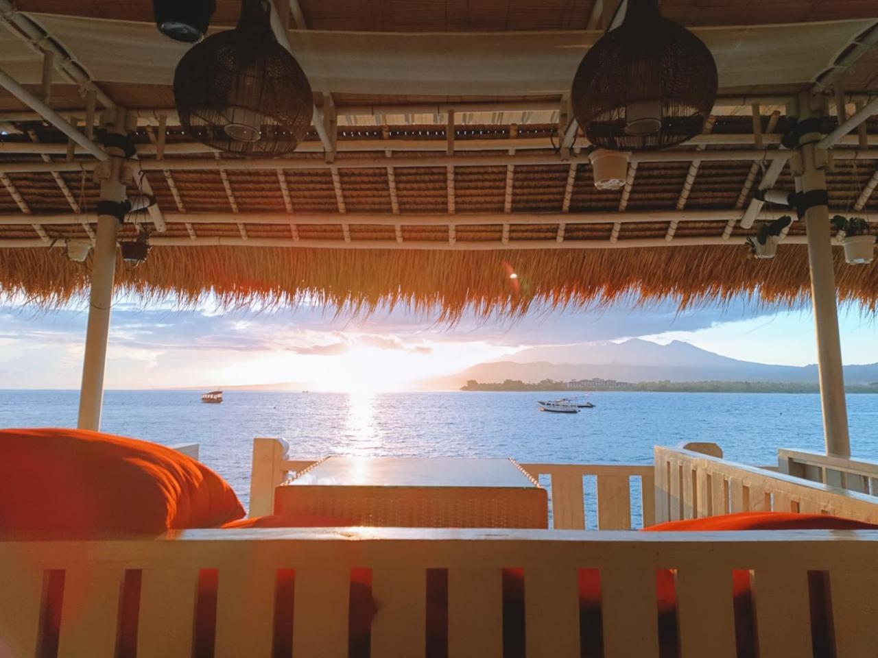 Unzipp Bungalows Gili Air Esterno foto
